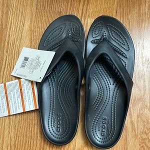 Crocs iconic comfort flip flop - kadee II size 7